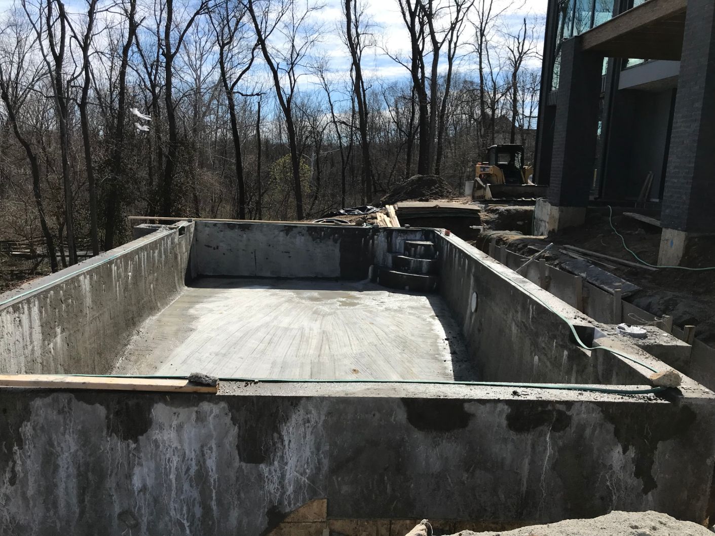 Fishers Pool and Spa on Ravine