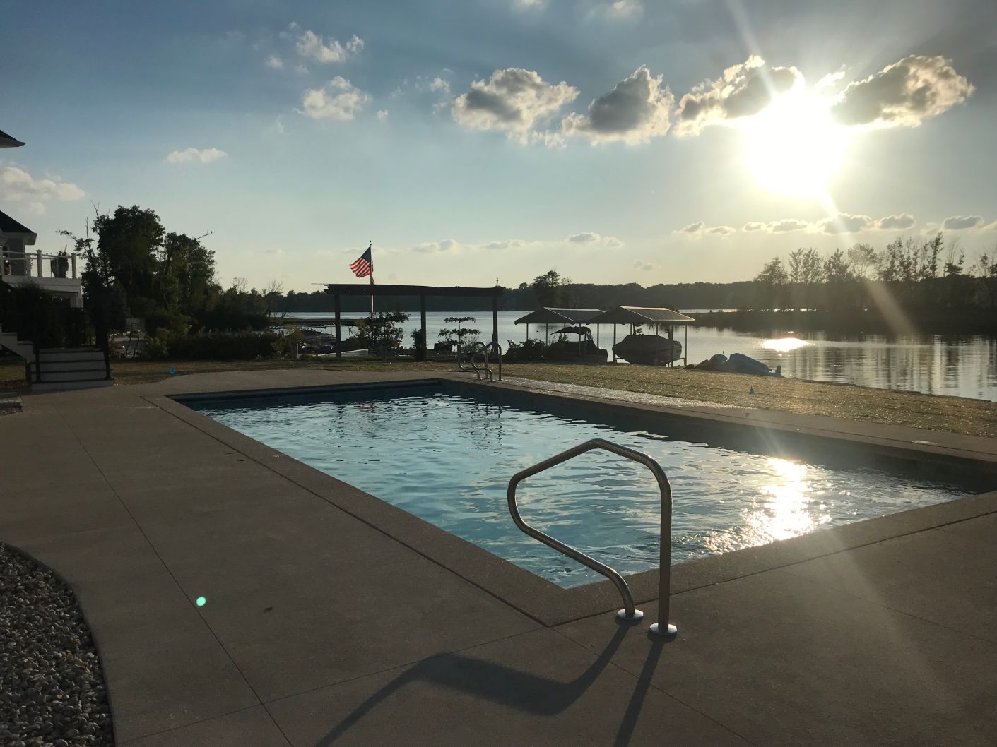 Full Length Entry Pool on Geist