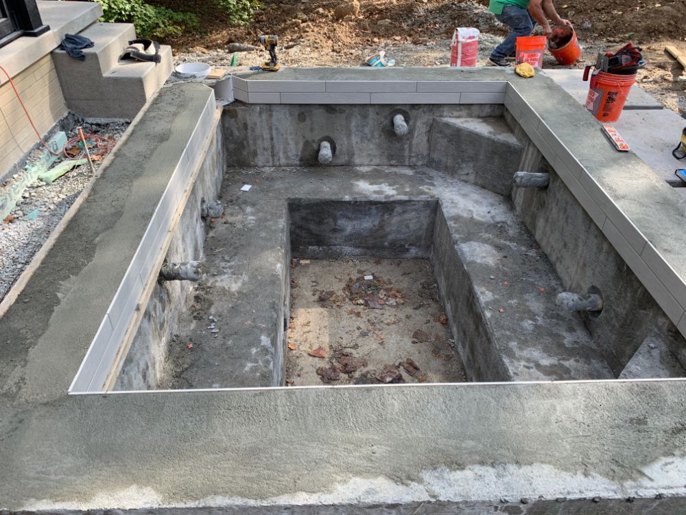 Meridian Hills Hot Tub