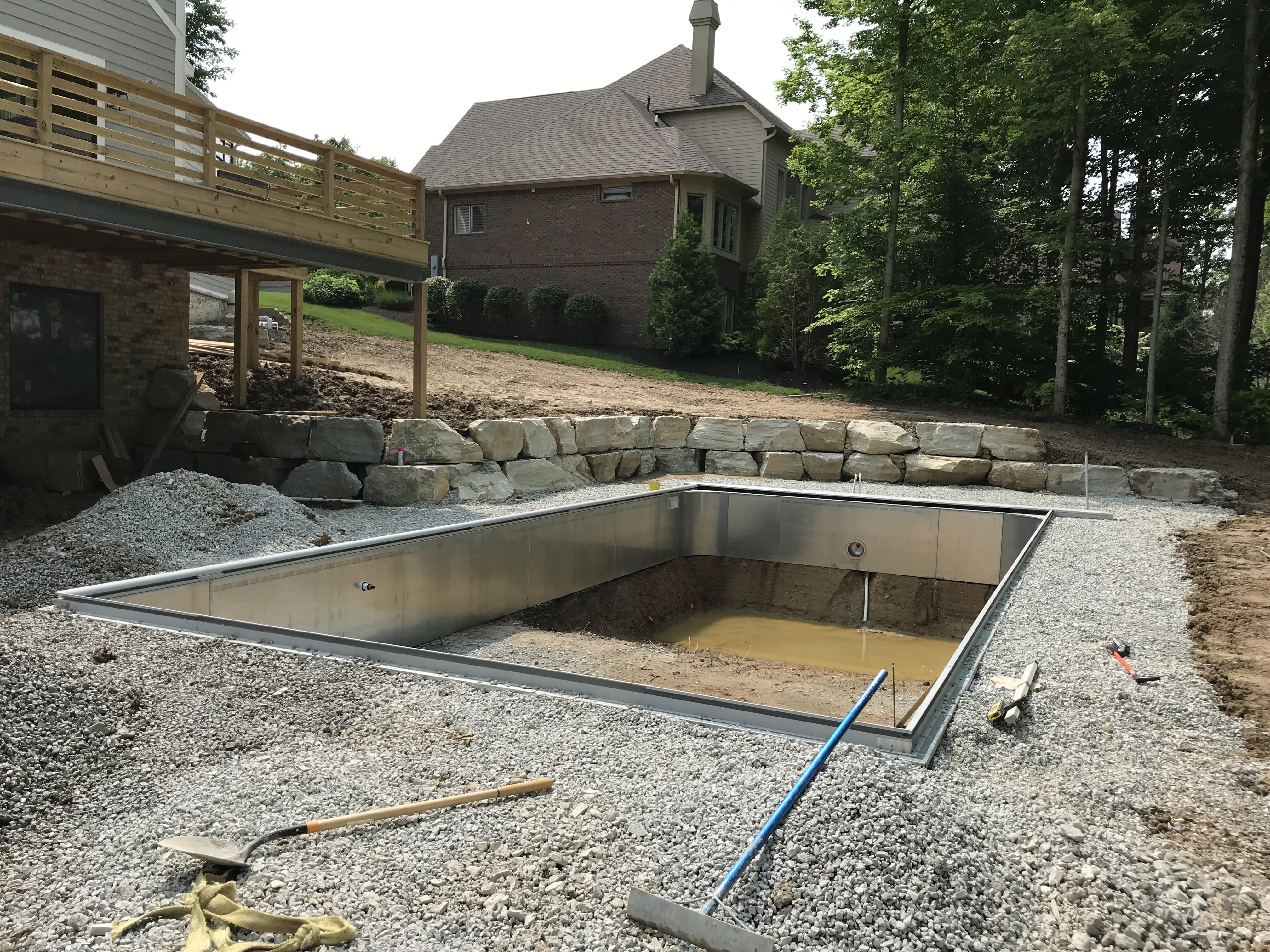 Geist Boulder Wall