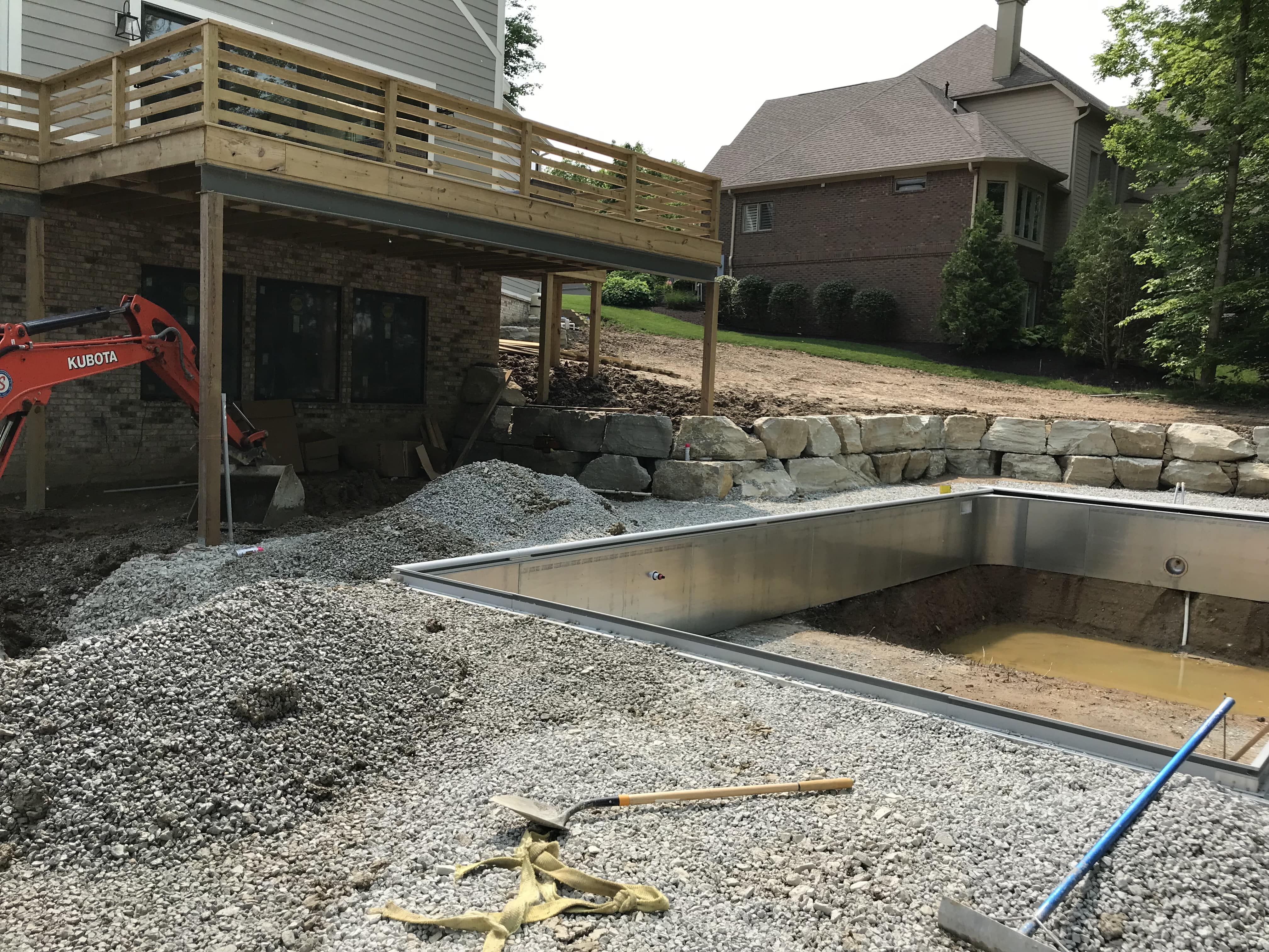 Geist Boulder Wall