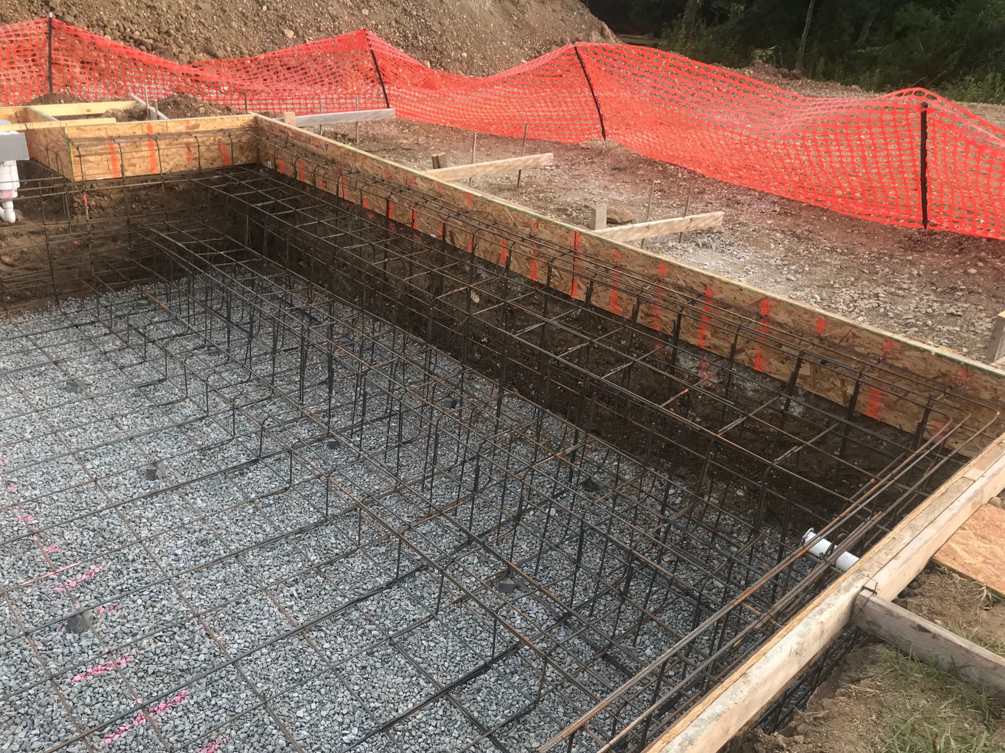 Full Length Entry Pool on Geist